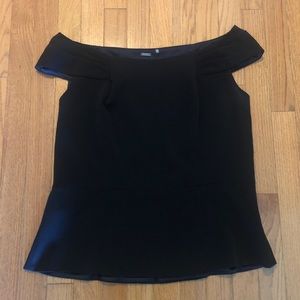 Women’s off-the-shoulder top